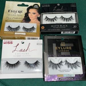 Bundle of lashes